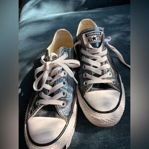 Converse Women’s 6.5 AllStars